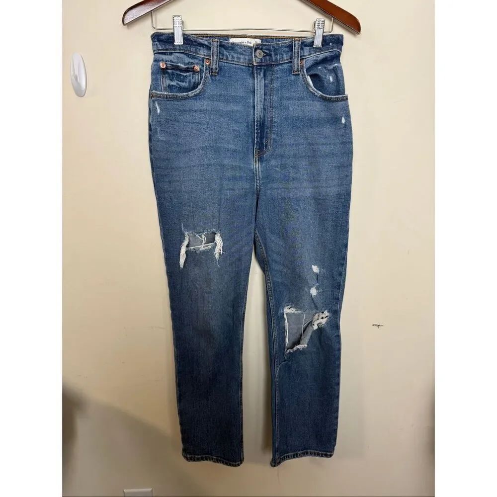 Abercrombie & Fitch Curve Love The Ankle Straight Ultra High-Rise Medium Destroy